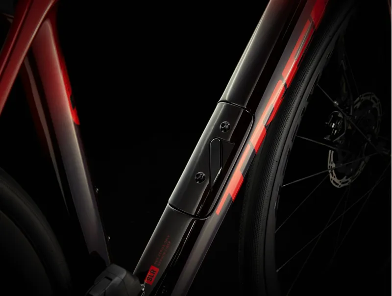 Trek Domane SLR 7 AXS Gen 4 Road Bike 2025 in Red Smoke/Red Carbon Smoke-3